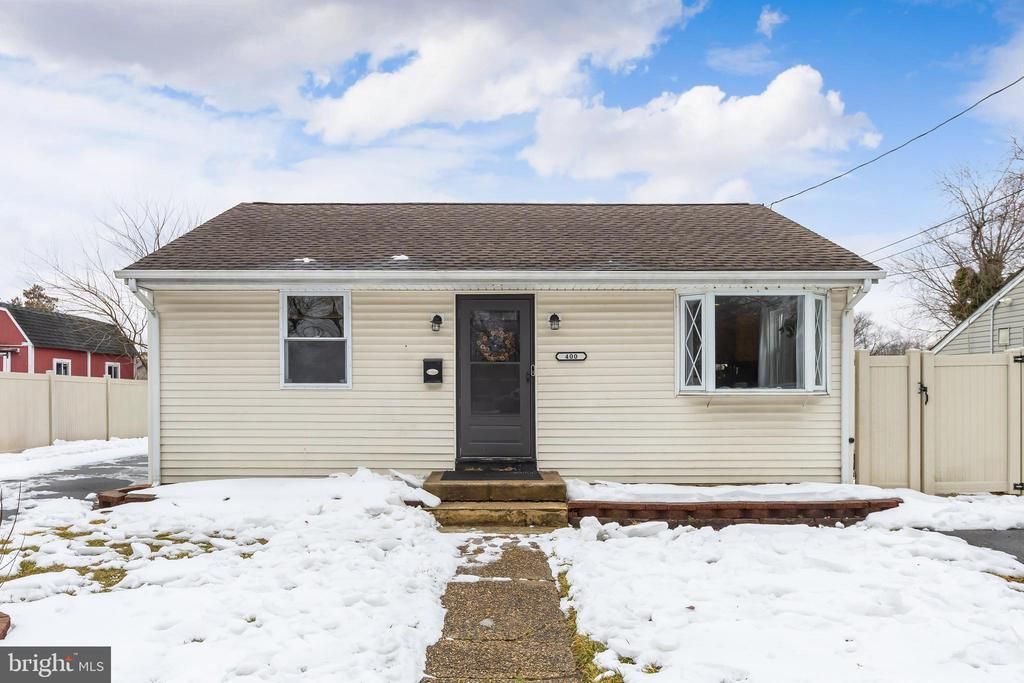 400 N Forklanding Road, Maple Shade, NJ 08052 Main Photo