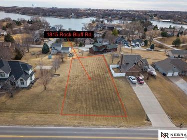 1815 Rock Bluff Road, Plattsmouth, NE 68048
