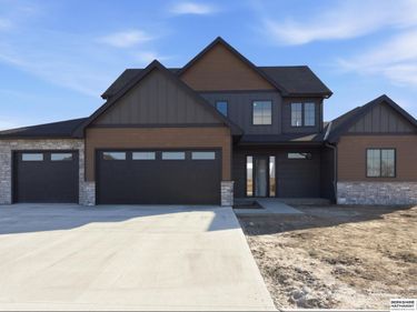 23720 Mary Jo Lane, Waterloo, NE 68069