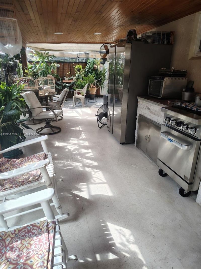 10358 NW 128th Ter , Hialeah Gardens, FL 33018 Photo