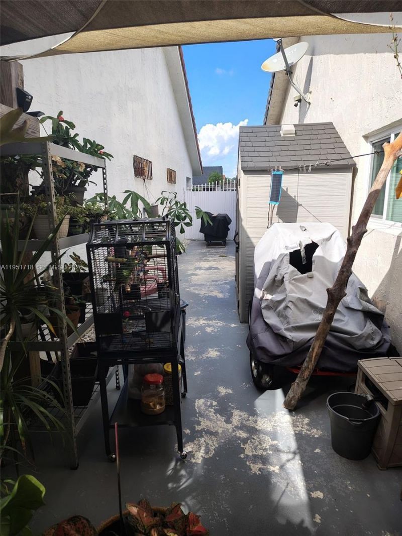 10358 NW 128th Ter , Hialeah Gardens, FL 33018 Photo