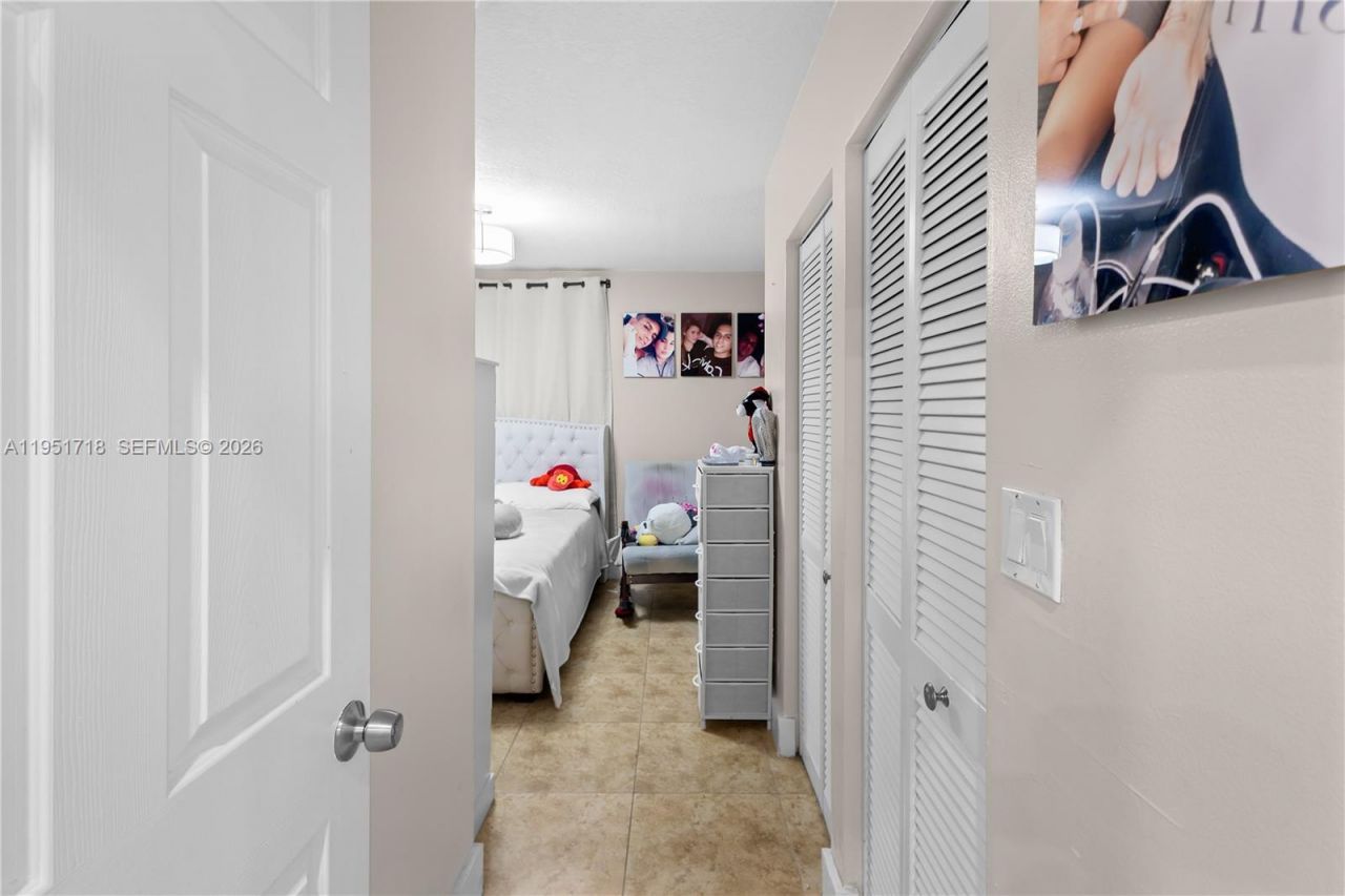 10358 NW 128th Ter , Hialeah Gardens, FL 33018 Photo