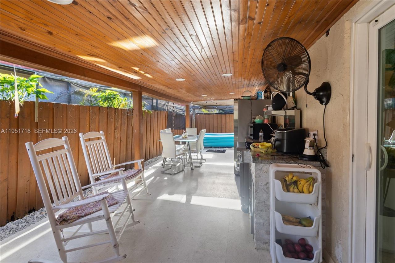 10358 NW 128th Ter , Hialeah Gardens, FL 33018 Photo