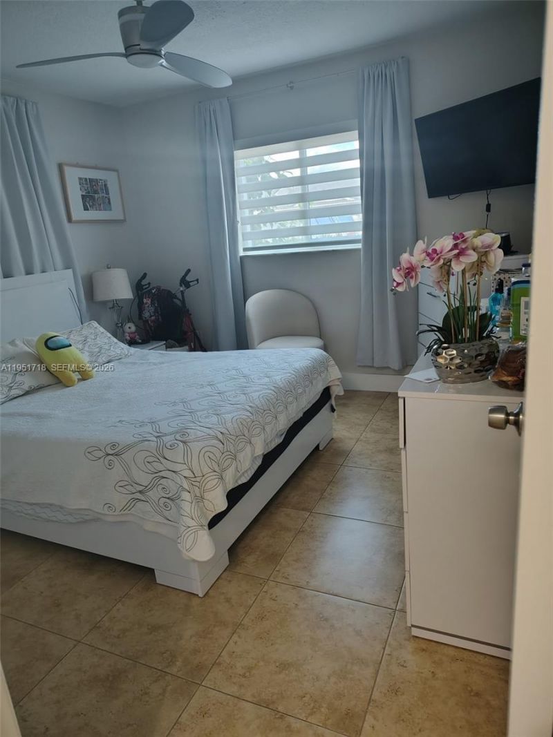 10358 NW 128th Ter , Hialeah Gardens, FL 33018 Photo