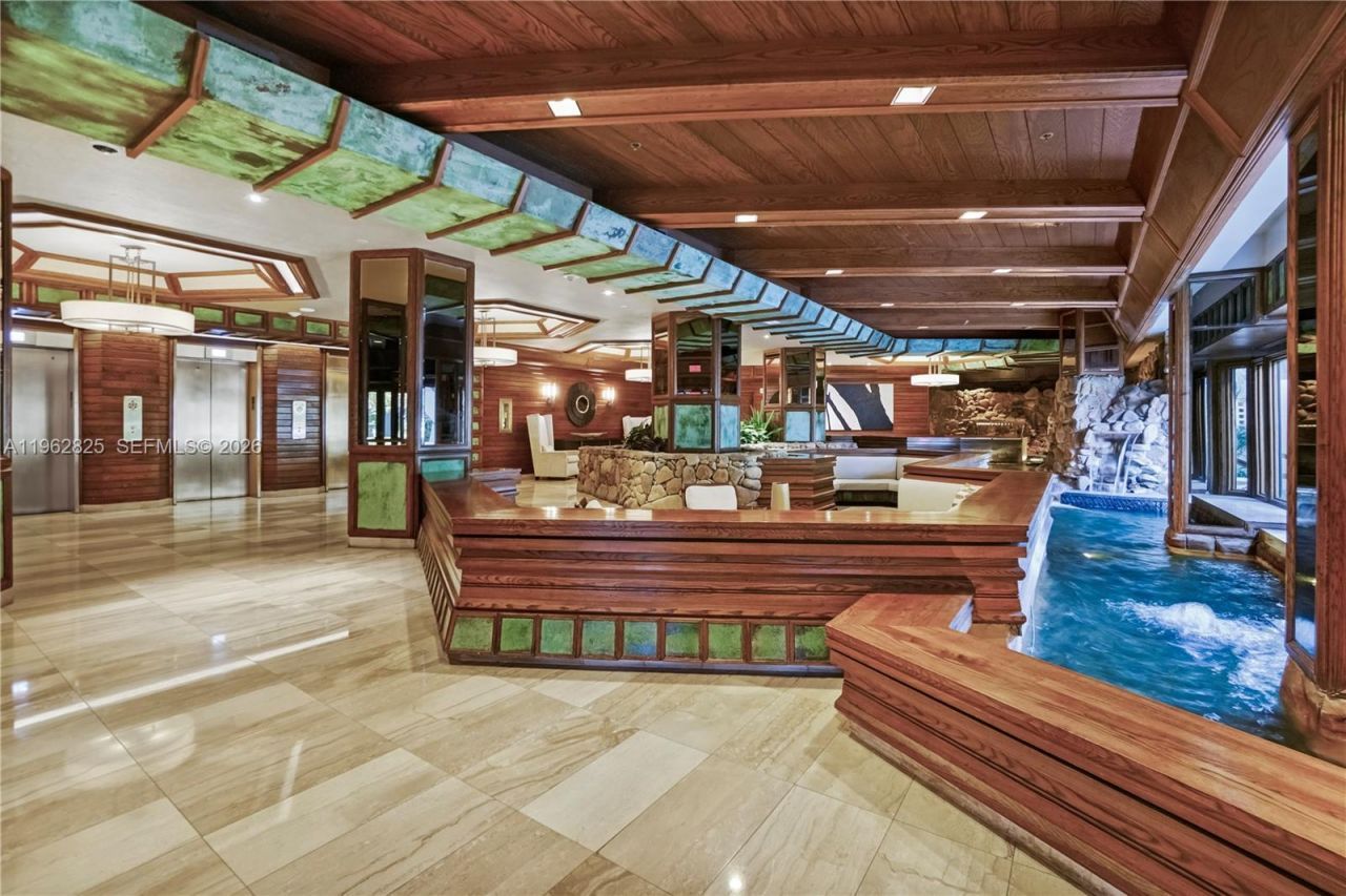 1000 Quayside Ter , Unit 706, Miami, FL 33138 Photo