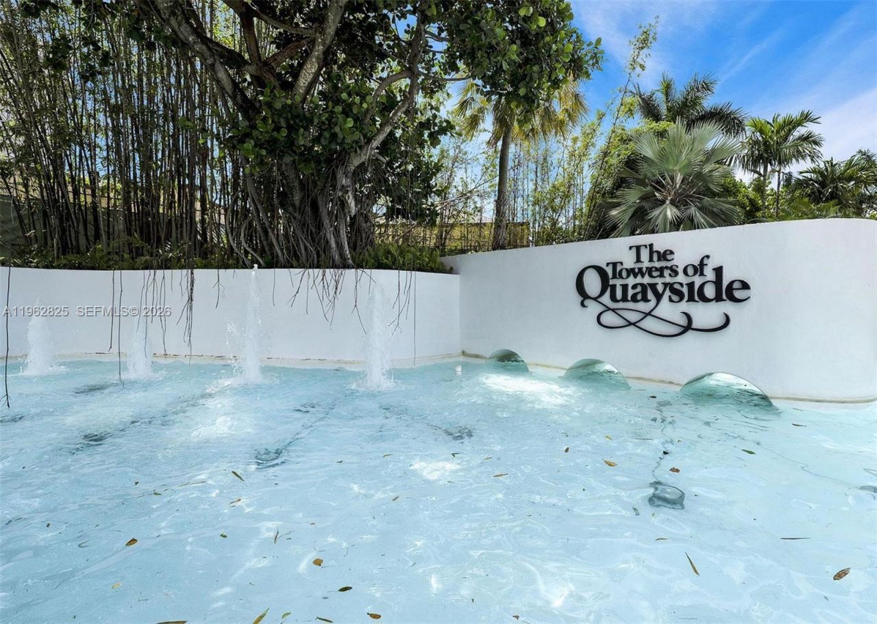 1000 Quayside Ter , Unit 706, Miami, FL 33138 Photo