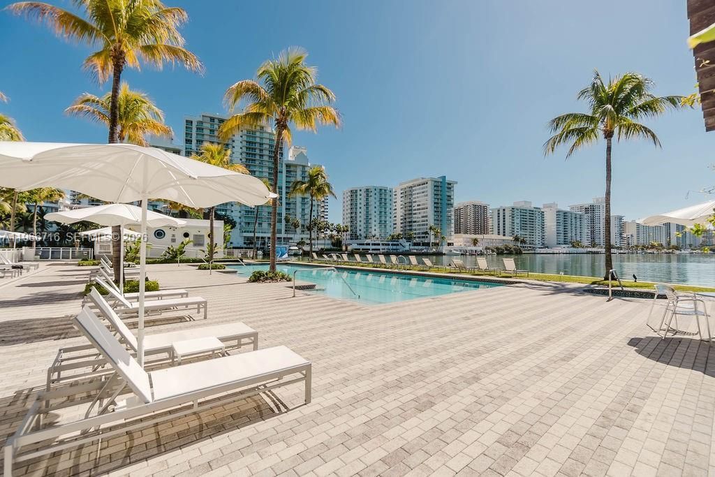 6103 Aqua Ave, Unit 702, Miami Beach, FL 33141 Photo