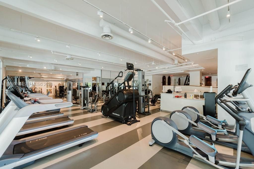 6103 Aqua Ave, Unit 702, Miami Beach, FL 33141 Photo