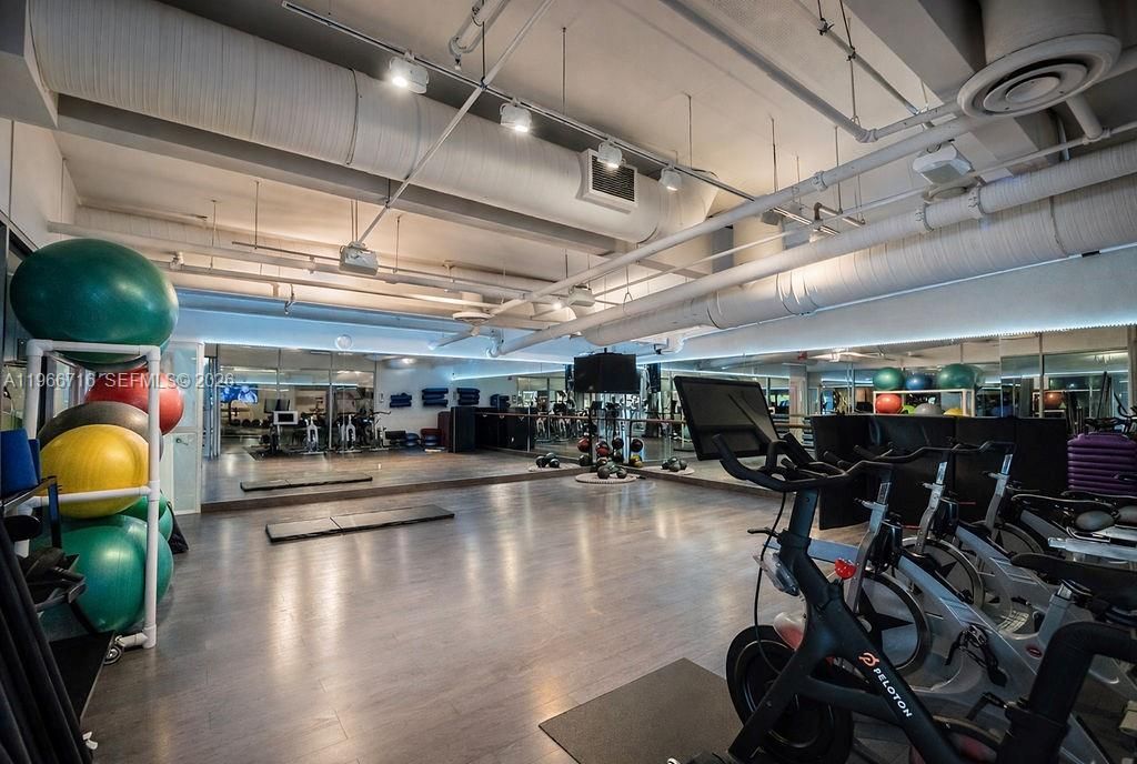 6103 Aqua Ave, Unit 702, Miami Beach, FL 33141 Photo