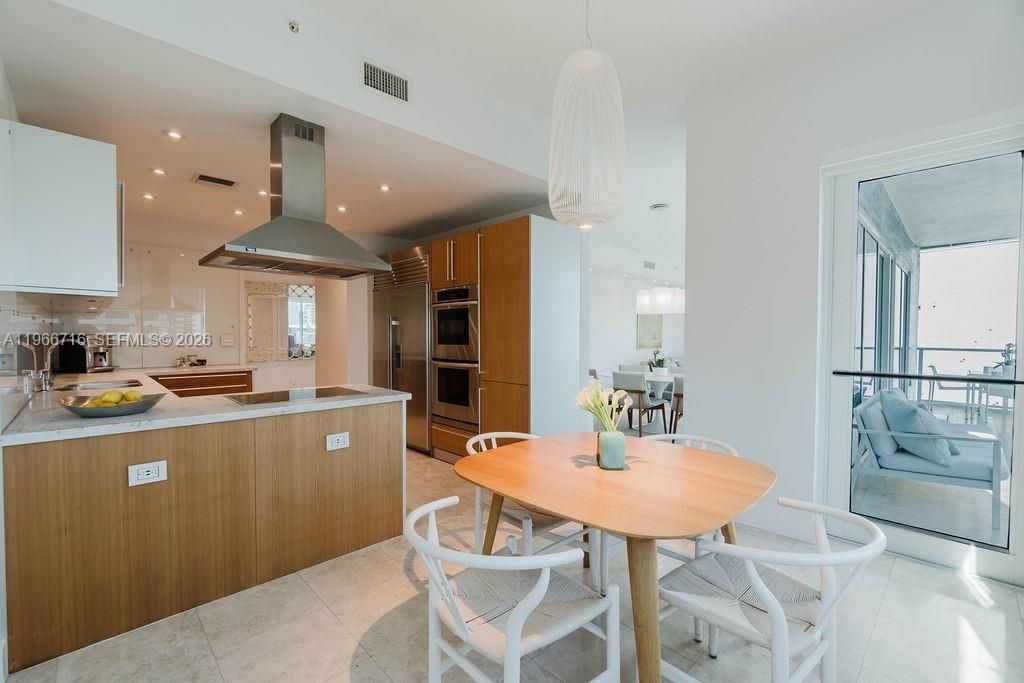 6103 Aqua Ave, Unit 702, Miami Beach, FL 33141 Photo