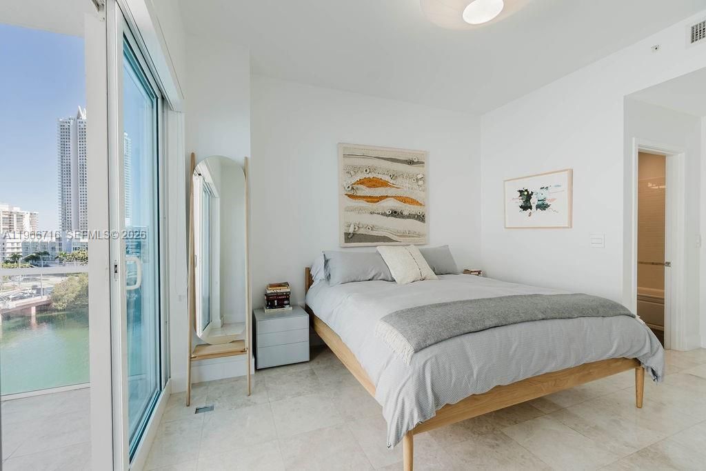 6103 Aqua Ave, Unit 702, Miami Beach, FL 33141 Photo