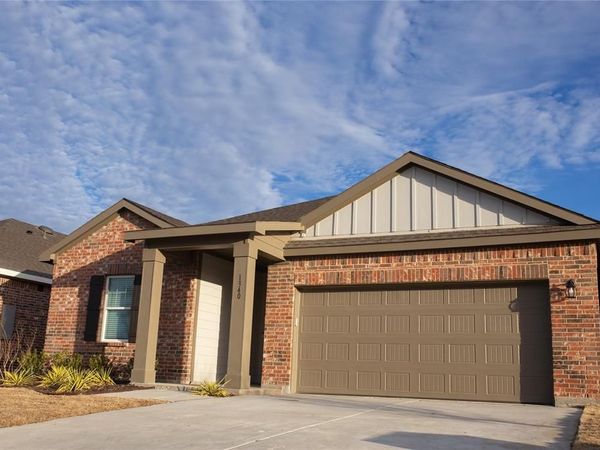 1340 Fleckman Drive, Fort Worth, TX 76052