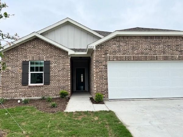 13212 Ridings Drive, Fort Worth, TX 76052