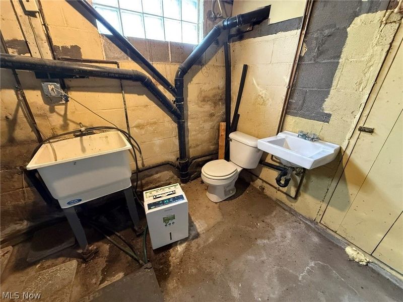 6784 Old Zoarville Road NE, Zoarville, OH 44656 Photo 39