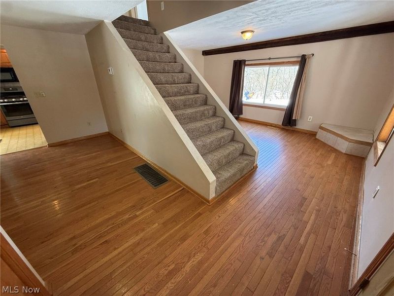 6784 Old Zoarville Road NE, Zoarville, OH 44656 Photo 5