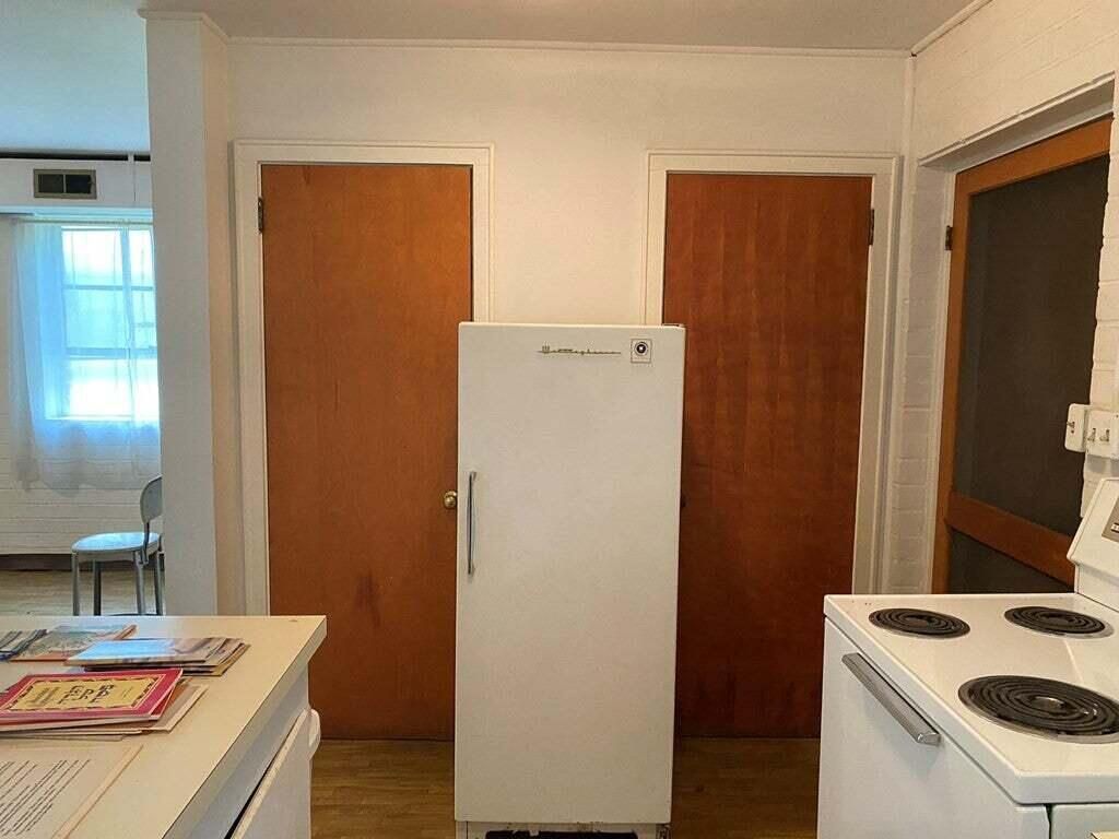 808 Ellis Avenue Photo 13