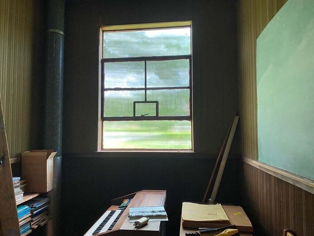 808 Ellis Avenue Photo 7