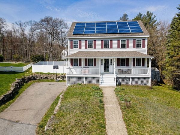 1 Rosemary Ln, Chelmsford, MA 01824