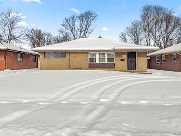 28632 Parkwood Street, Inkster, MI 48141