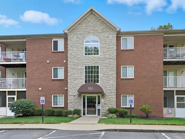 551 Napa Valley Lane, Unit 4, Crestview Hills, KY 41017