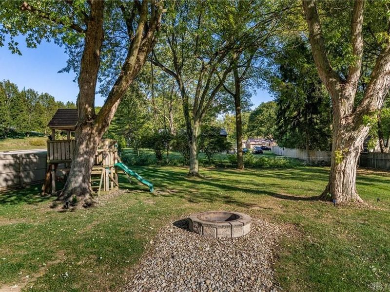 6000 Cobbleskill Court, Centerville, OH 45459 Photo 20