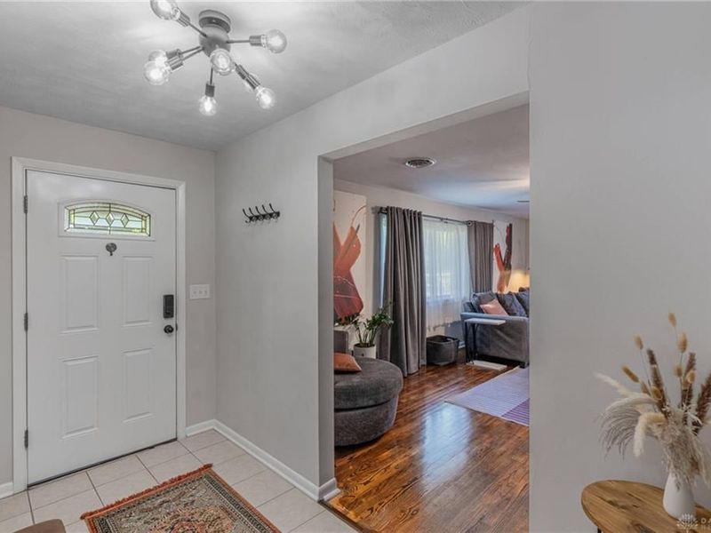 6000 Cobbleskill Court, Centerville, OH 45459 Photo 4