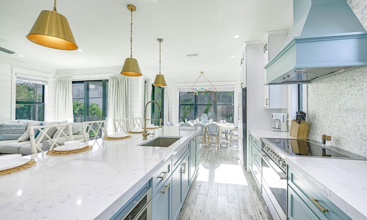 2200 Avenue B, Bradenton Beach, FL 34217 Photo