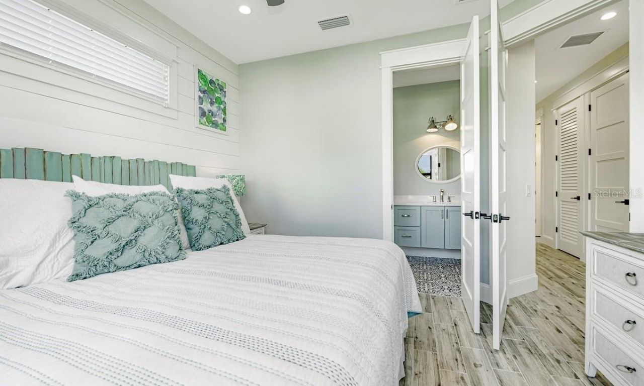 2200 Avenue B, Bradenton Beach, FL 34217 Photo