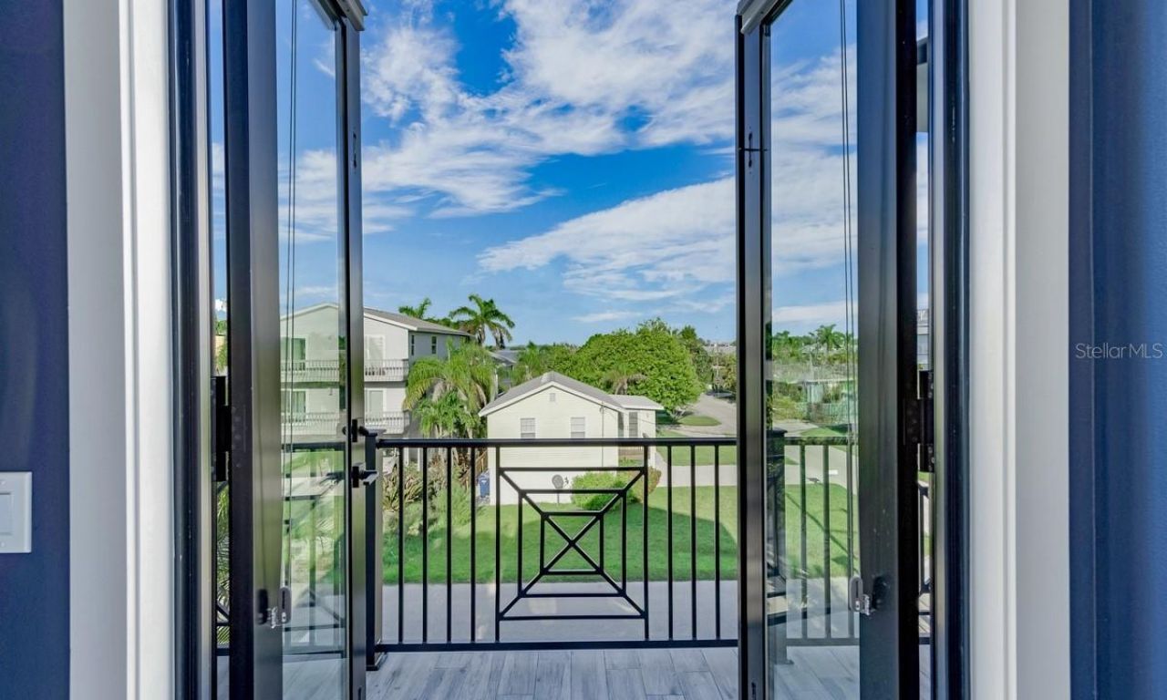 2200 Avenue B, Bradenton Beach, FL 34217 Photo