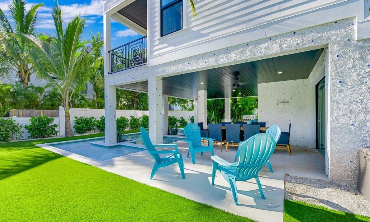 2200 Avenue B, Bradenton Beach, FL 34217 Photo