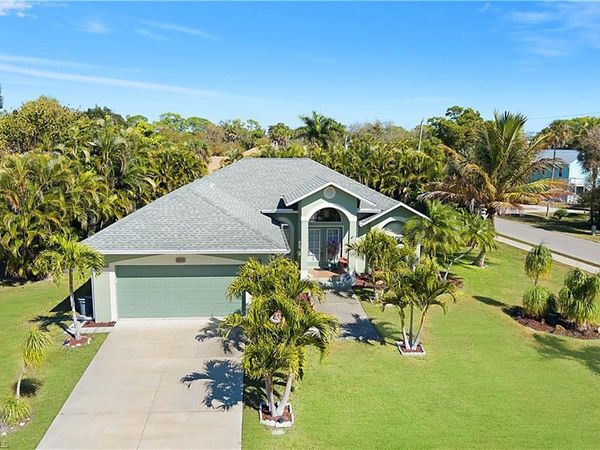 9877 Delaware ST, BONITA SPRINGS, FL 34135