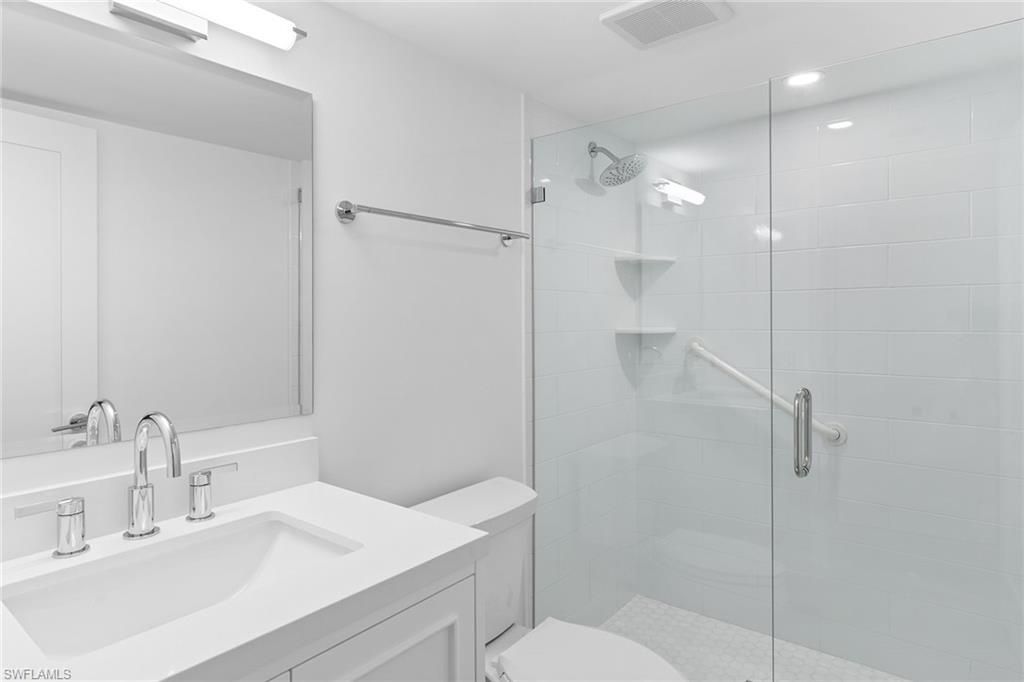 1300 Gulf Shore Blvd N, Unit 102, Naples, FL 34102 Photo