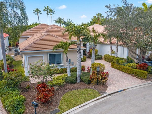 7150 Mallorca Crescent, Boca Raton, FL 33433