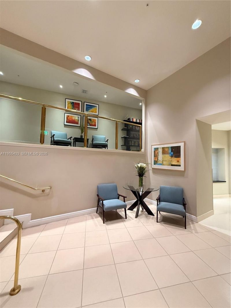 610 Clematis St, Unit 825, West Palm Beach, FL 33401 Photo
