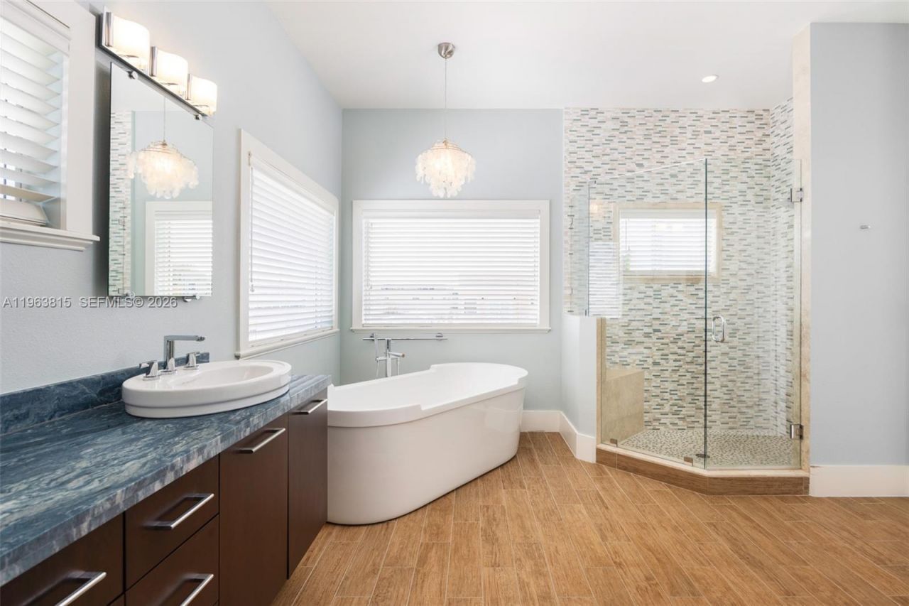 1515 Aqueduct Ln, Key Largo, FL 33037 Photo