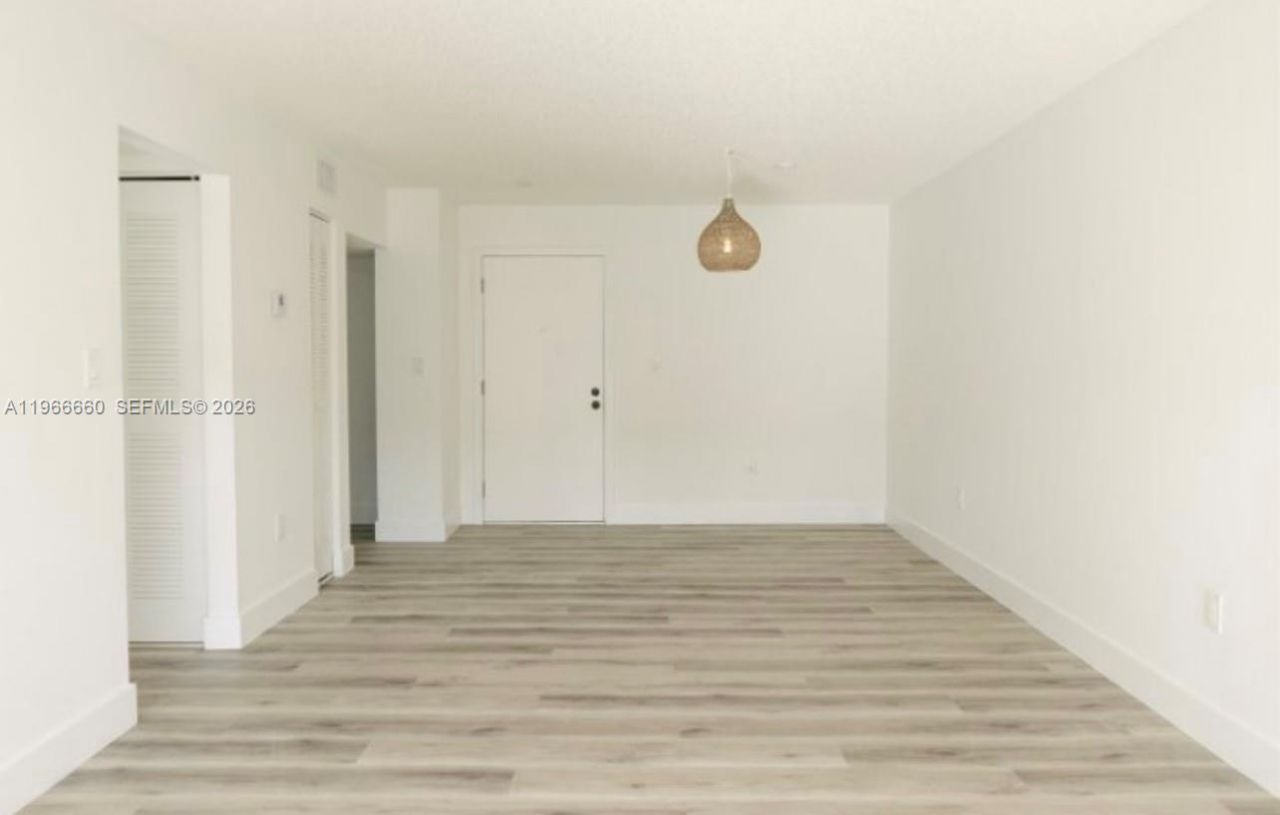 8287 SW 128th St, Unit 210, Pinecrest, FL 33156 Photo