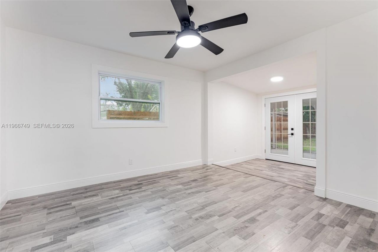 2916 Hawthorne St, Sarasota, FL 34239 Photo