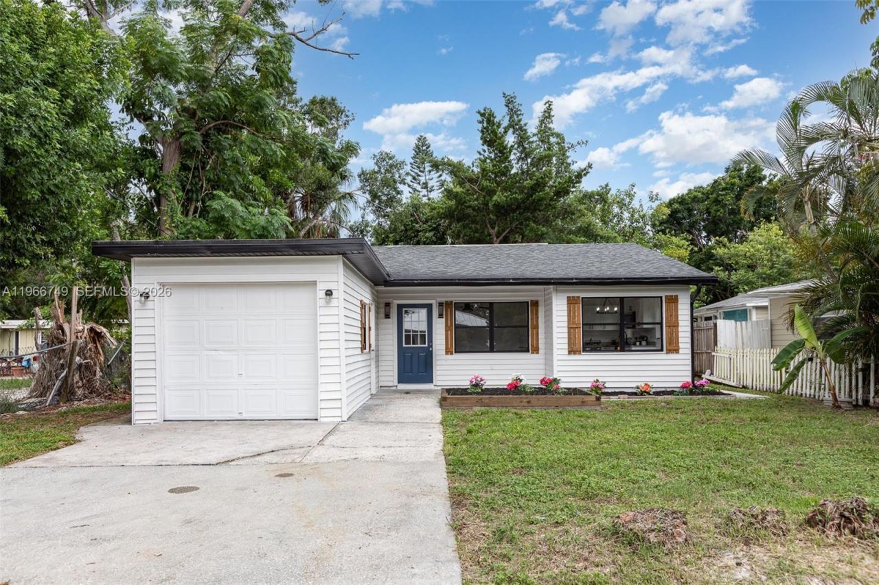 2916 Hawthorne St, Sarasota, FL 34239 Photo