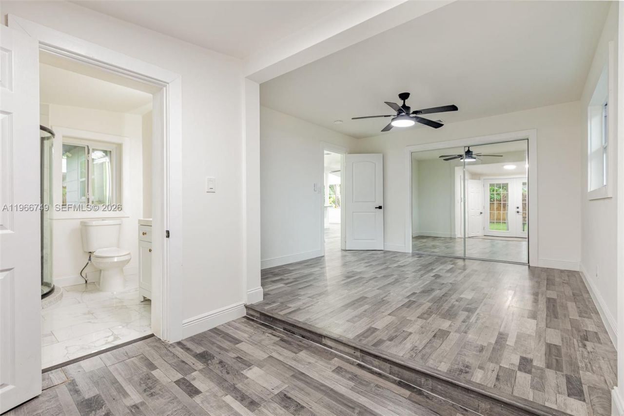 2916 Hawthorne St, Sarasota, FL 34239 Photo