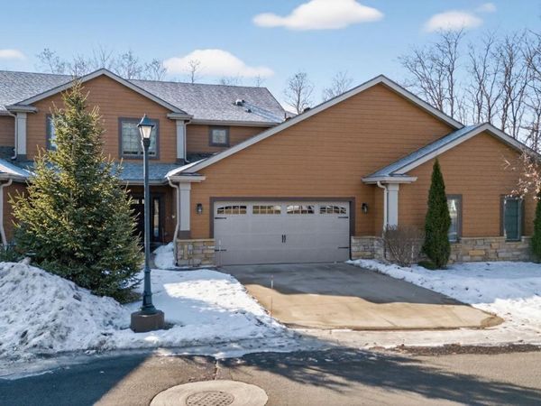 552 Panorama Circle NW, Rochester, MN 55901