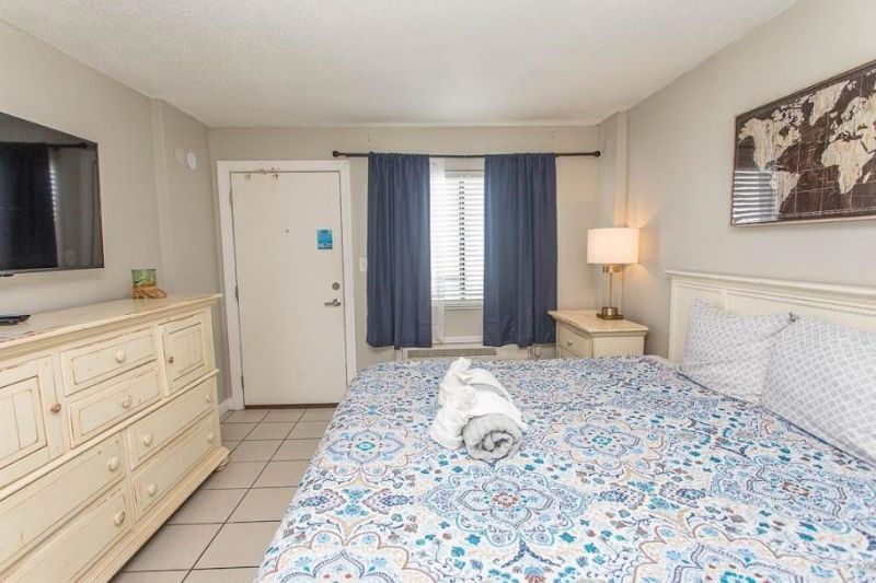 2001 S Ocean Blvd.  Photo 5