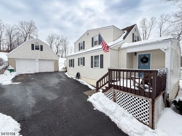 3 Learn Rd, Knowlton, NJ 07832