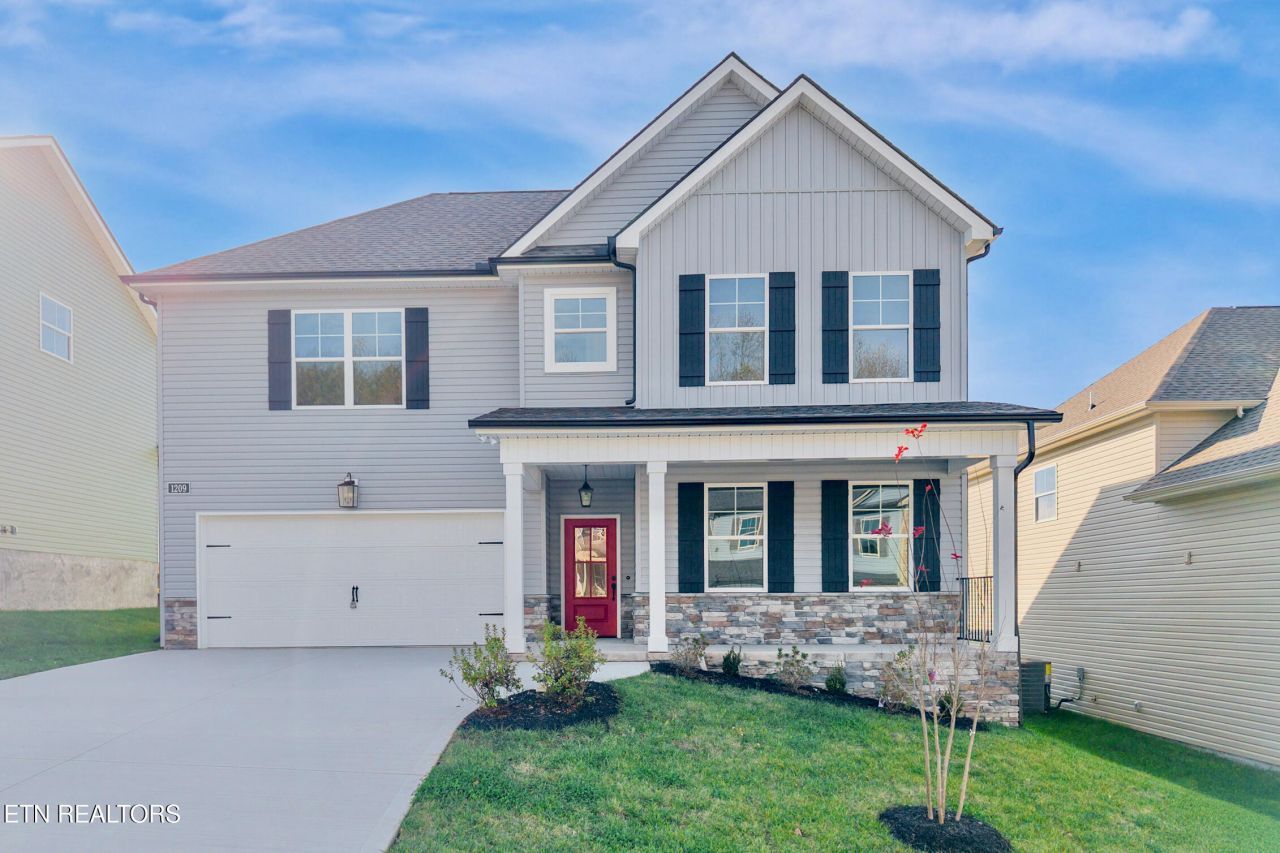 1209 Madison Oaks Rd, Knoxville, TN 37924 Main Photo