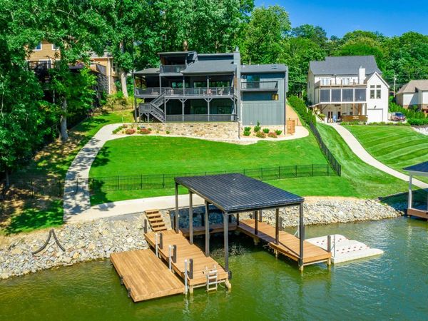 4910 Shoreline Drive, Chattanooga, TN 37416