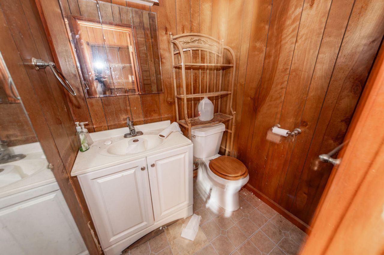 105 Renau Boulevard Photo 14