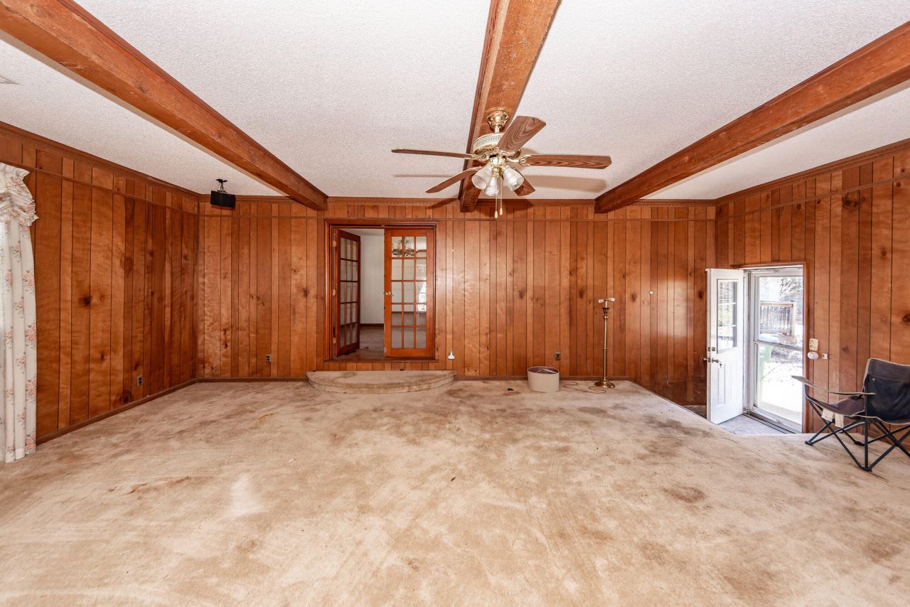 105 Renau Boulevard Photo 19