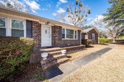 105 Renau Boulevard photo 4