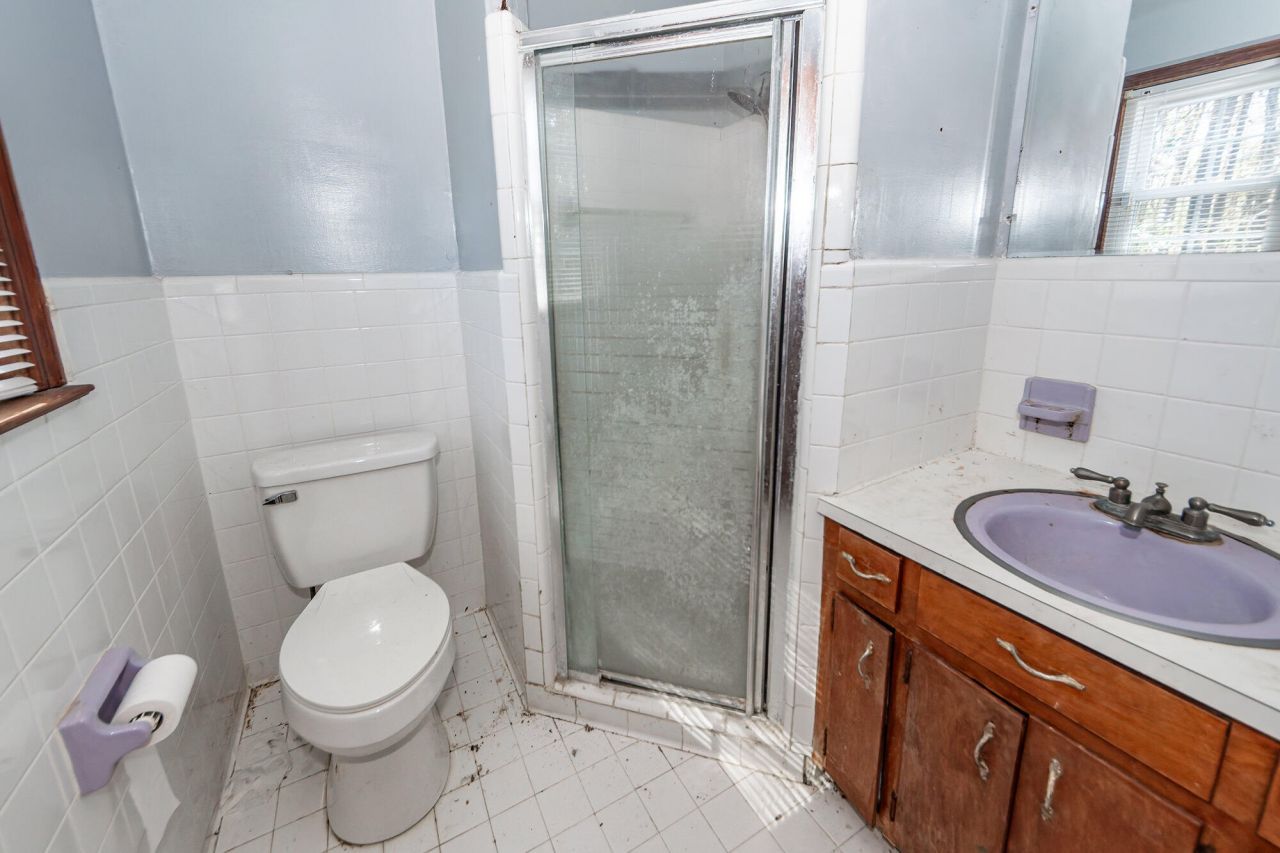 105 Renau Boulevard Photo 27