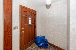 105 Renau Boulevard photo 4