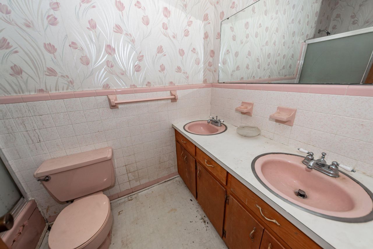 105 Renau Boulevard Photo 31